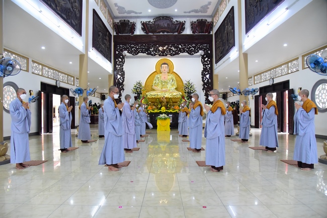 Lễ truyền giới Sa di Phương Trượng